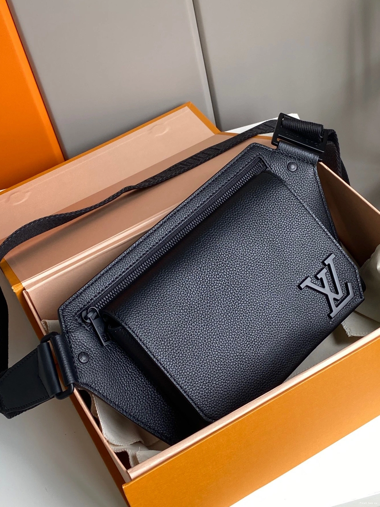 Frstbag ru LOUIS SLINGBAG VUITTON 0715